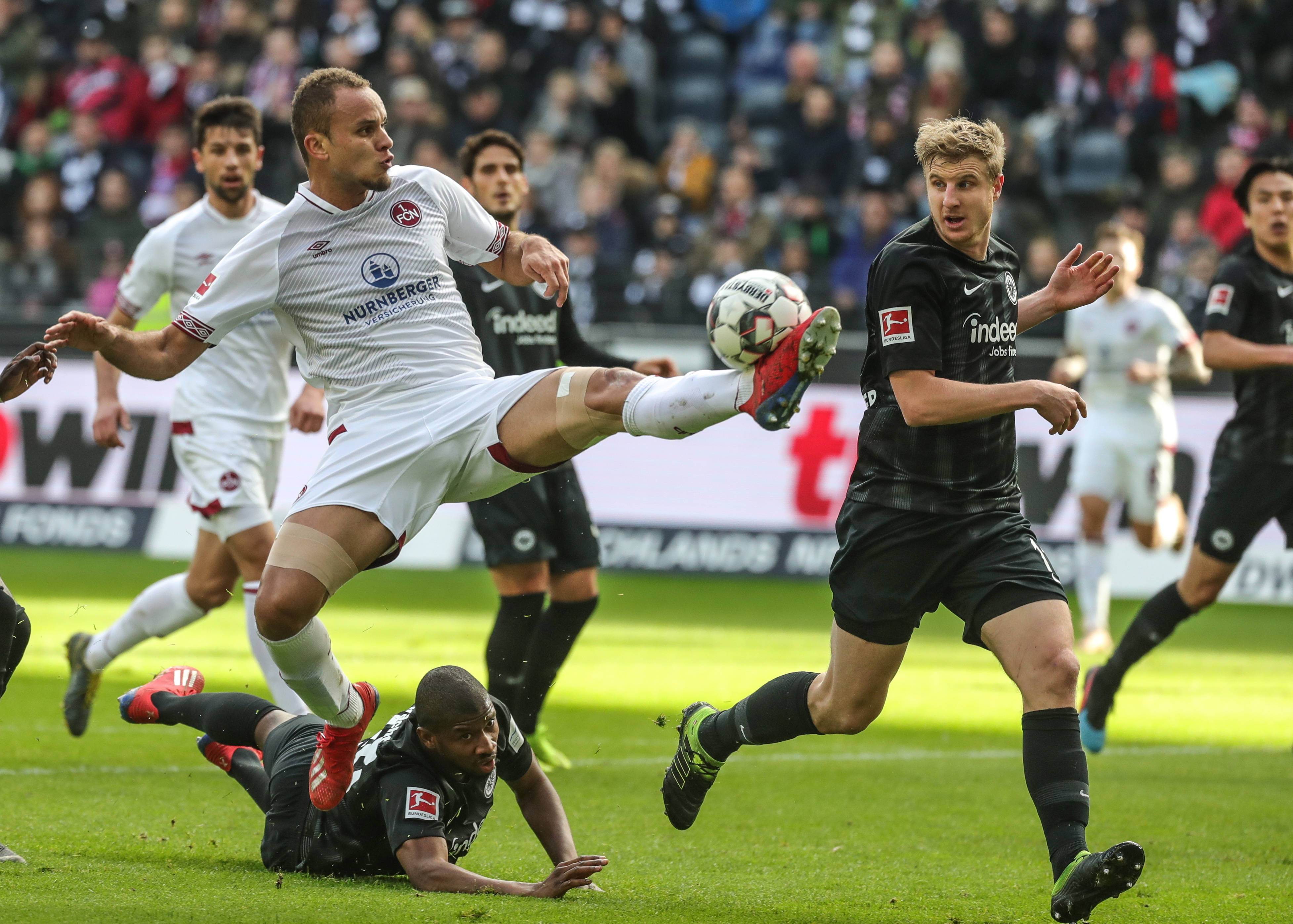 为詹姆斯和 为詹姆斯和