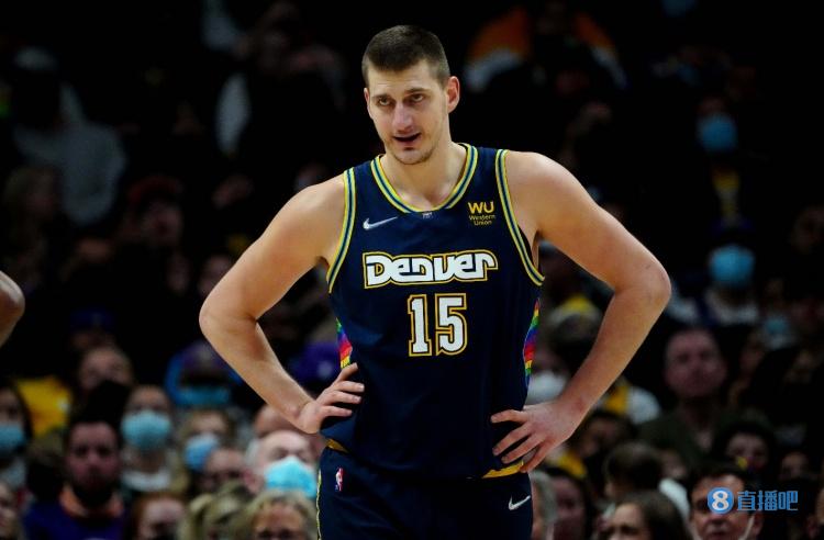 队缩小差距 队缩小差距