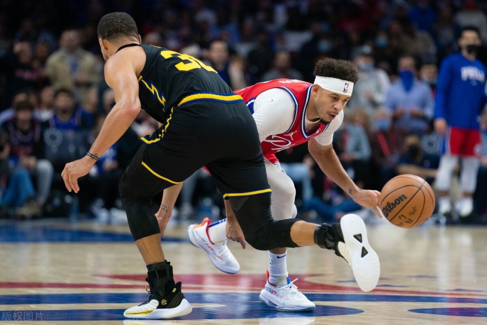 面对卫冕冠 面对卫冕冠