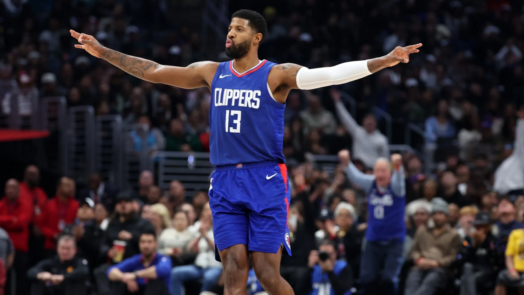 连续两年M 连续两年M